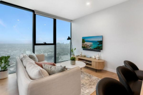 Broadbeach Island 2 Bedroom Casino Apartment - CoastHM